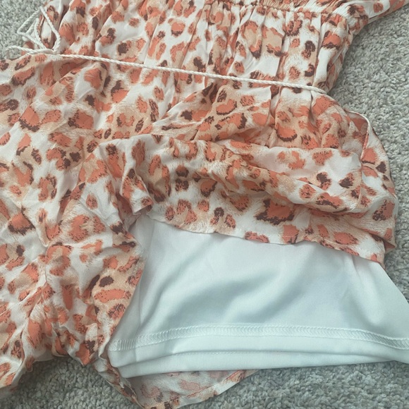 HP 2/19 NWT Leopard Print Plunge V Neck Romper with Drawstring Tassel Tie - Picture 12 of 12